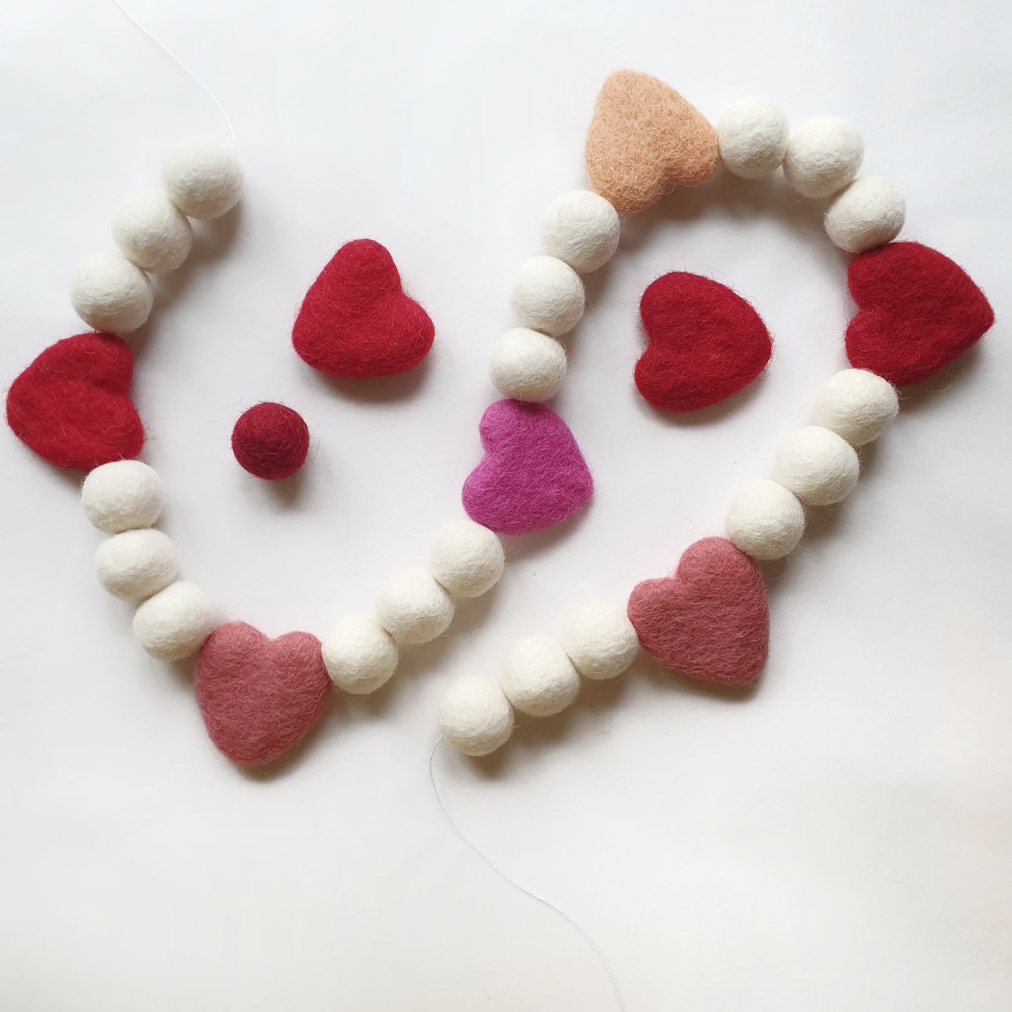 Valentine's Day Pom Pom Garland- 100% Wool, Pink & Red